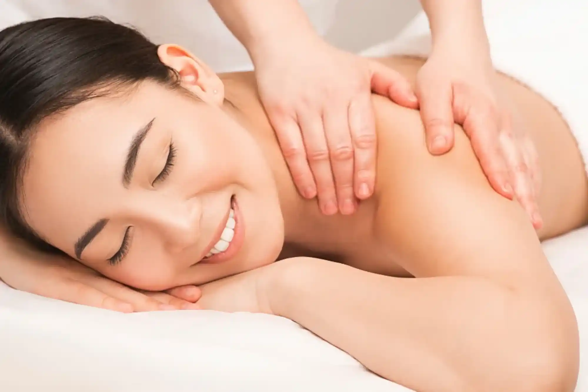 Do Therapists Provide Consultations Before Massage at Home